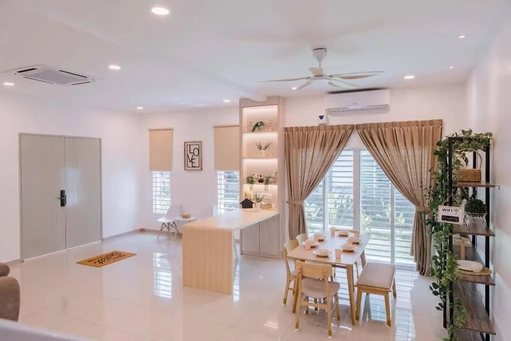 Pillow Cottage Semi-D Home Stay Town Malacca
