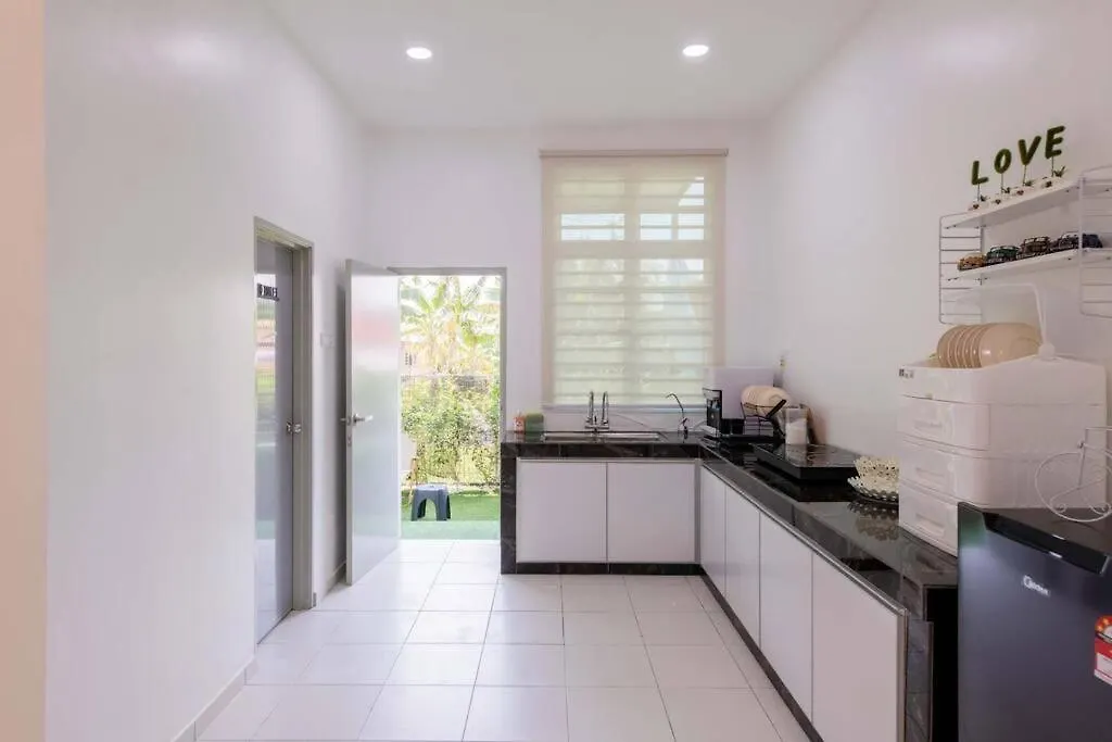 Pillow Cottage Semi-D Home Stay Town Malacca 马来西亚