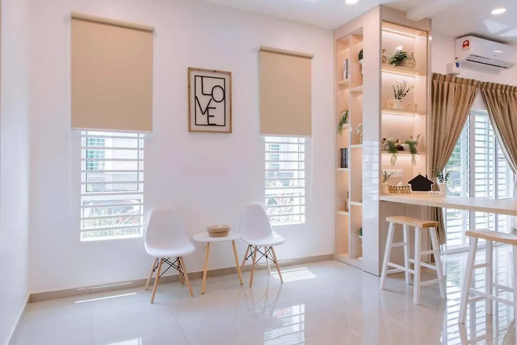 빌라 Pillow Cottage Semi-D Home Stay Town 말라카 말레이시아
