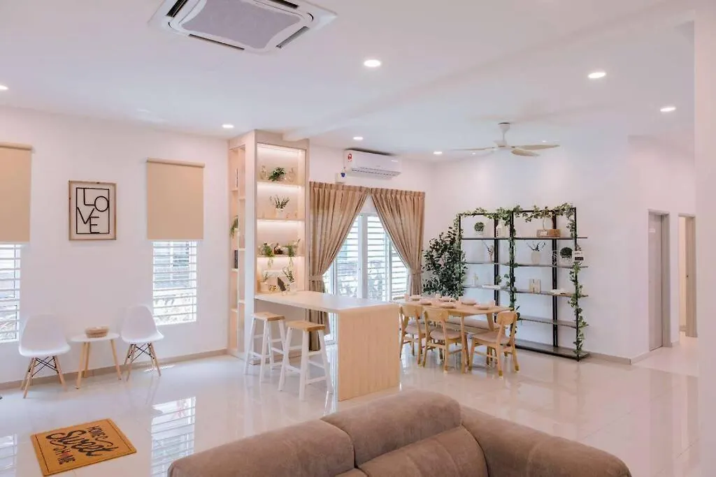 빌라 Pillow Cottage Semi-D Home Stay Town 말라카